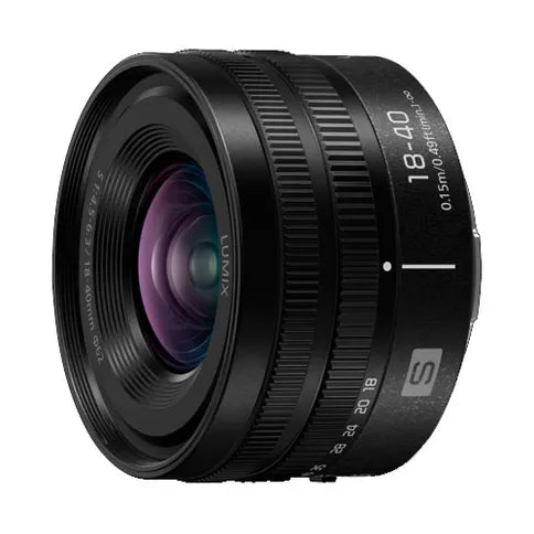 Panasonic LUMIX S5D + 18-40 mm F/4,5-6,3